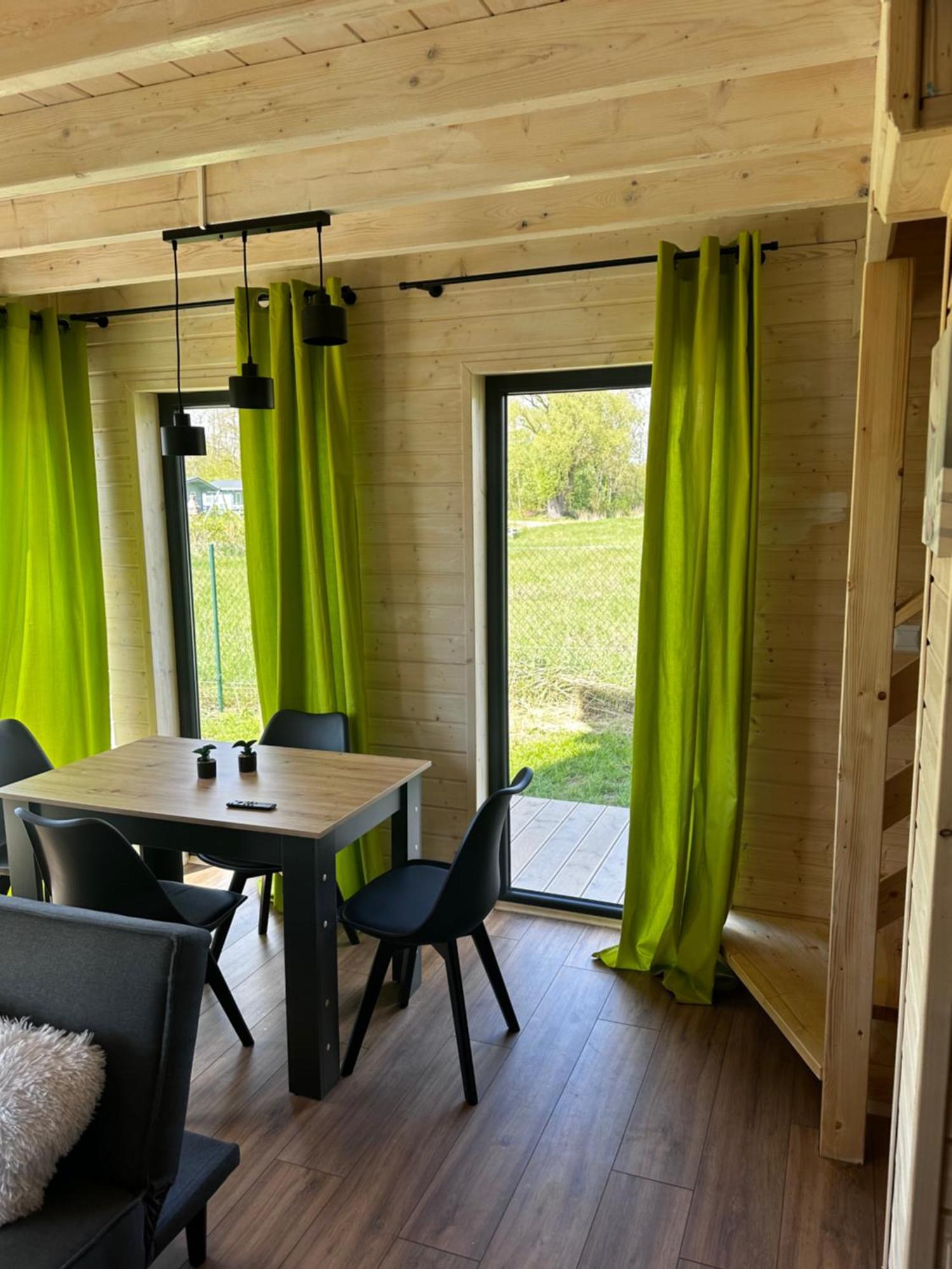 Vila Chatki Nad Wodnym Zakatkiem. Wapnica  Exteriér fotografie